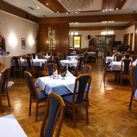 Hotel-Gasthof-Fleischerei - Zur Alten Post Schwanberg Εξωτερικό φωτογραφία