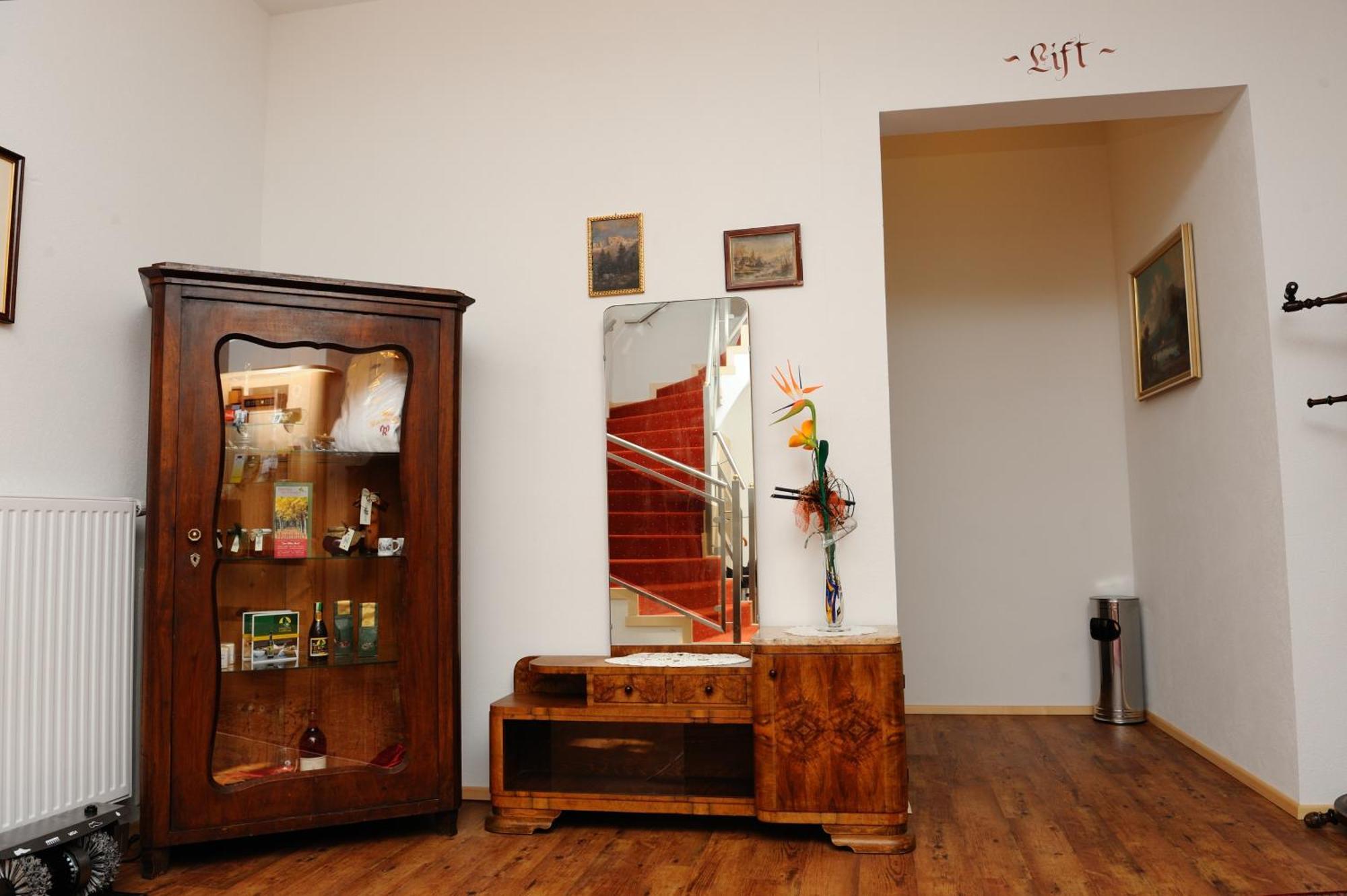 Hotel-Gasthof-Fleischerei - Zur Alten Post Schwanberg Εξωτερικό φωτογραφία